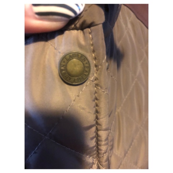 Quilted Ralph Lauren jacket ! Waist length, leather details. - Picture 4 of 9